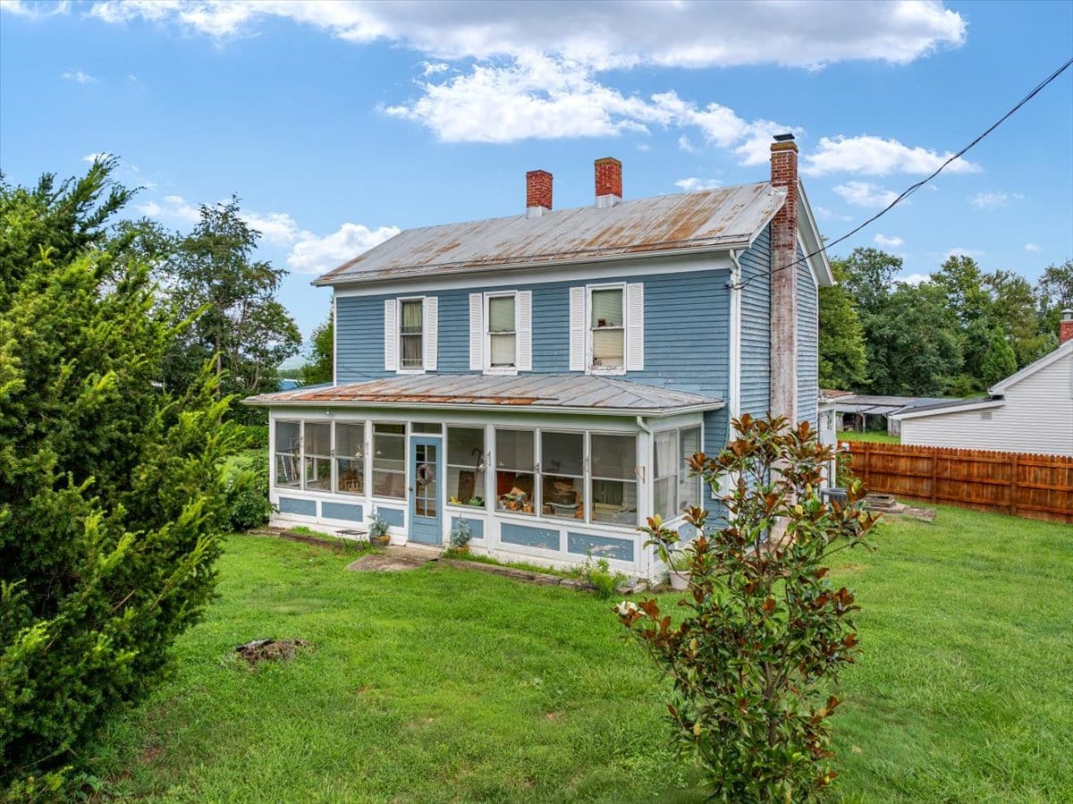 current long-term rental 153 exterior